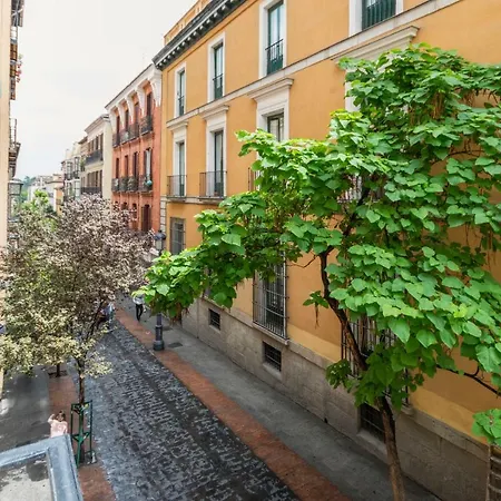 Apartment Calle Huertas Madrid