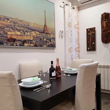 Tirso Molina Apartment