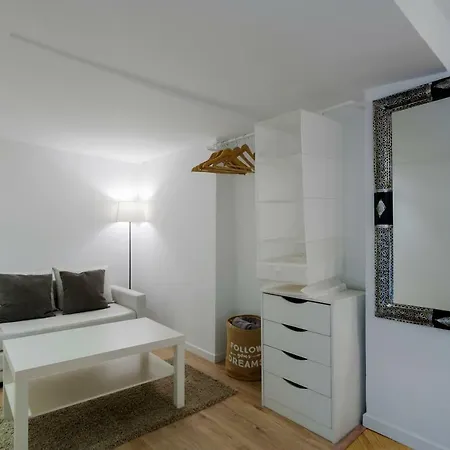 Dobohomes - Bolsa * Madrid