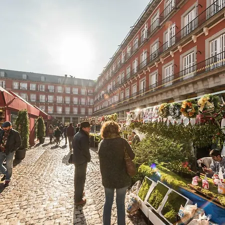 Plaza Mayor 2 * Madrid