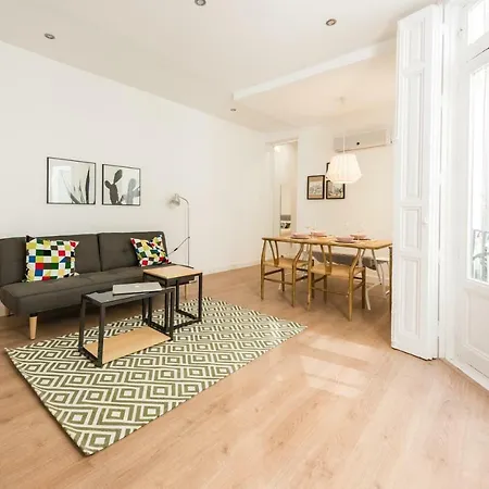 Apartment Infantas 23
