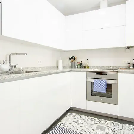 Jose Abascal, 35 Apartment *
