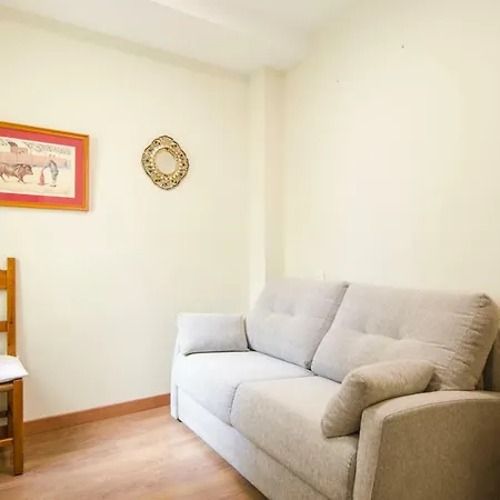 Jose Abascal, 35 Apartment *