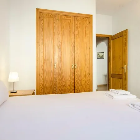 Zorrilla, 25 Apartment *