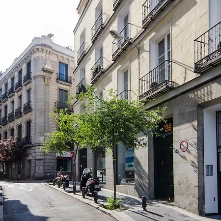 Zorrilla, 25 Apartment