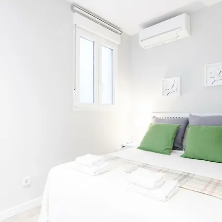 Sandoval, 13 Apartment Madrid