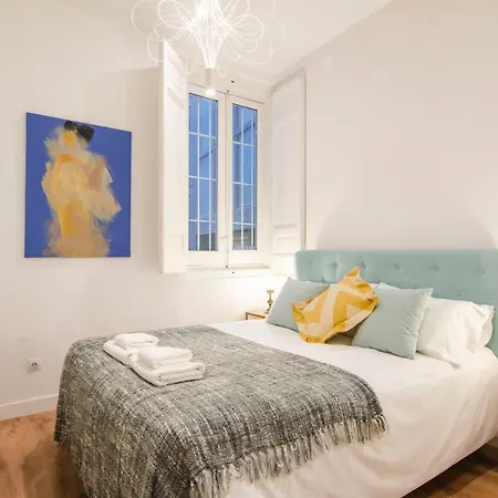 Renovated And Modern- 3bd 2bth- Anton Martin Apartment *