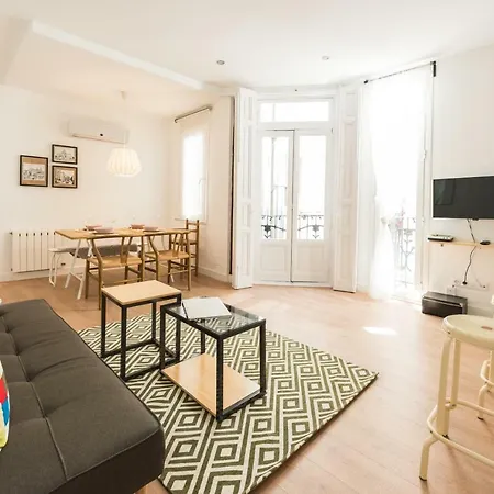 Infantas 23 Apartment