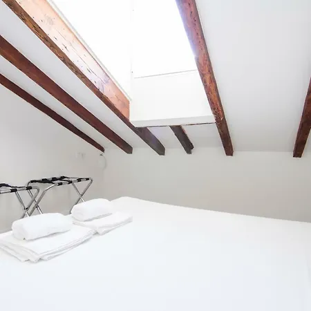 Gran Via Apartment Madrid