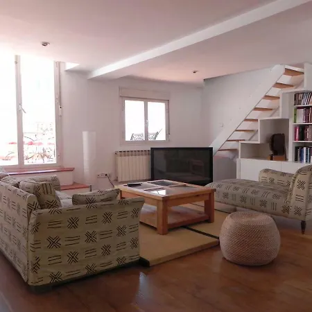 Romantic Terrace Apartment