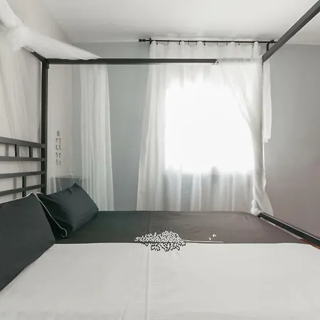 Apartment 32 Marques Real *