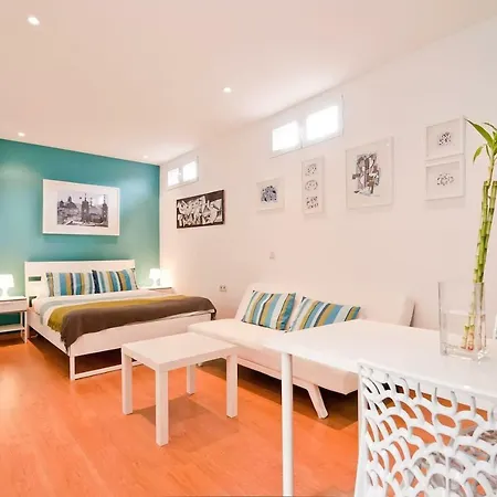 ático En El Centro De - Calle Jardines Apartamento