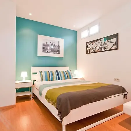 ático En El Centro De - Calle Jardines Apartamento *