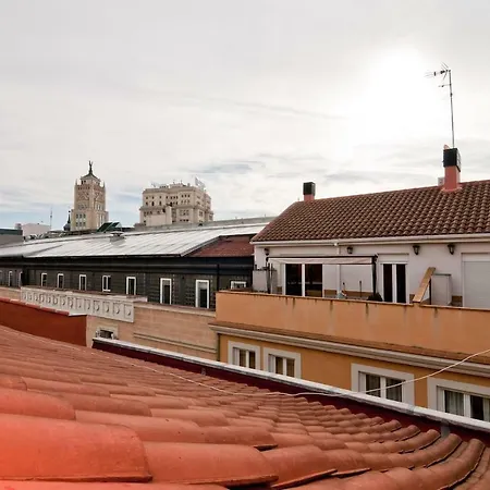 Atico En El Centro De - Calle Jardines Madryt