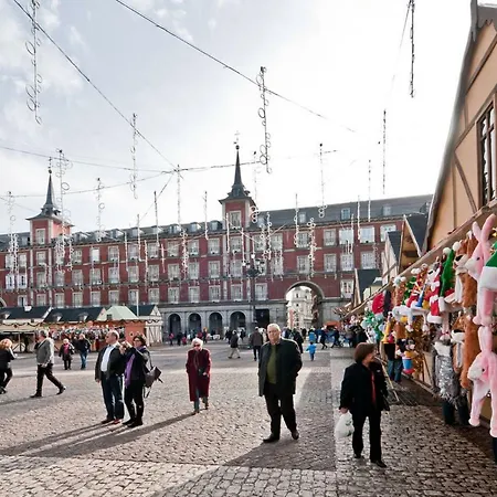 ático En El Centro De - Calle Jardines Apartamento *