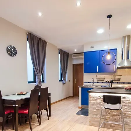 San Vicente Ferrer 22 * Madrid