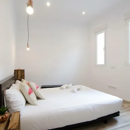 Apartment Luminoso Familiar- 2d 2b- Cava Alta Madrid