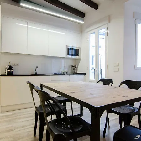 Apartment Luminoso Familiar- 2d 2b- Cava Alta Madrid