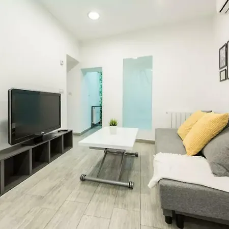 Tirso De Molina Apartment