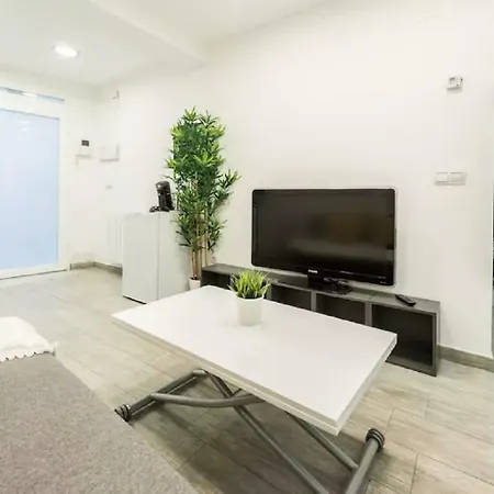 Apartment Tirso De Molina Madrid