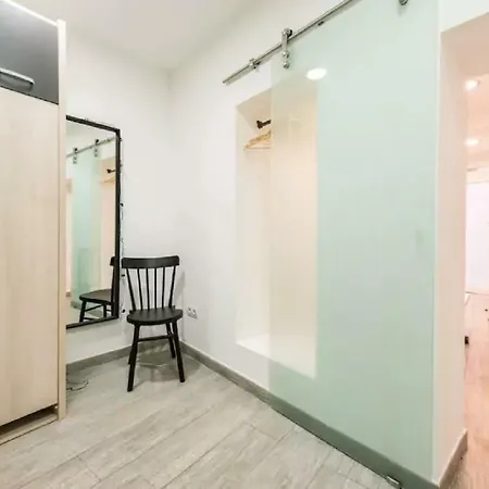 Tirso De Molina Apartment *