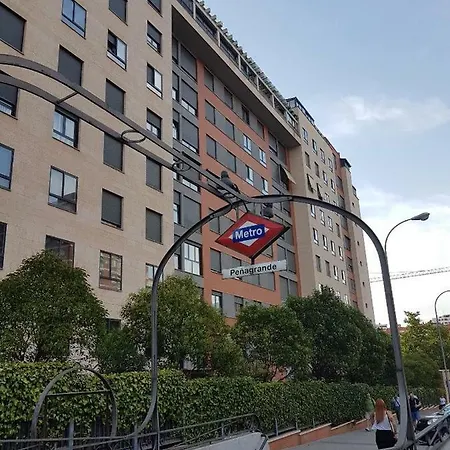 Apartment Bonito Apto Barrio Del Pilar Smart Fit Madrid