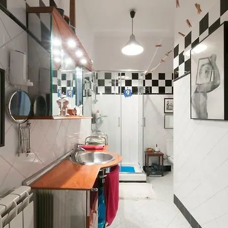 Malasana. La Casa Del Artista Apartment