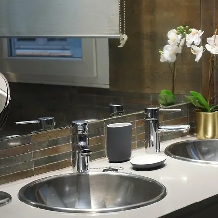 Smart Plaza De Las Cortes Apartment Madrid