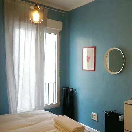 Smart Plaza De Las Cortes Apartment *