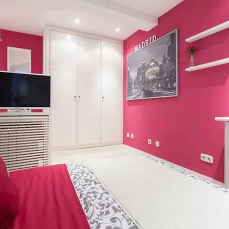 Estudio En Calle Gravina - Chueca *