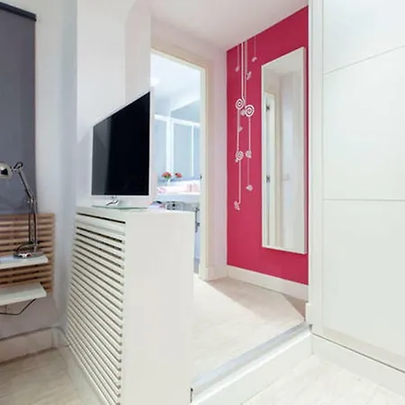Estudio En Calle Gravina - Chueca * Madrid