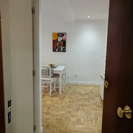 Gran Apartamento Cerca De Atocha Apartment *