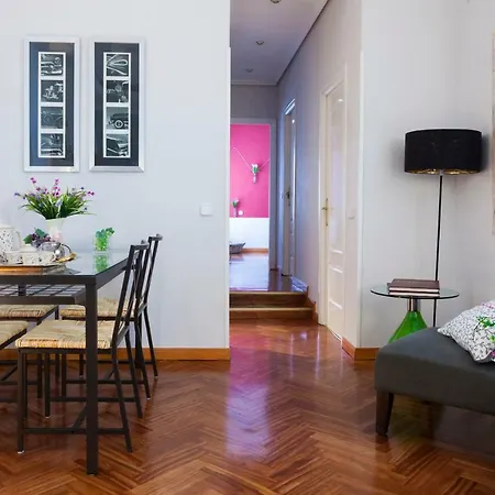 Elegante Piso Junto Al Museo Del Prado * Madrid