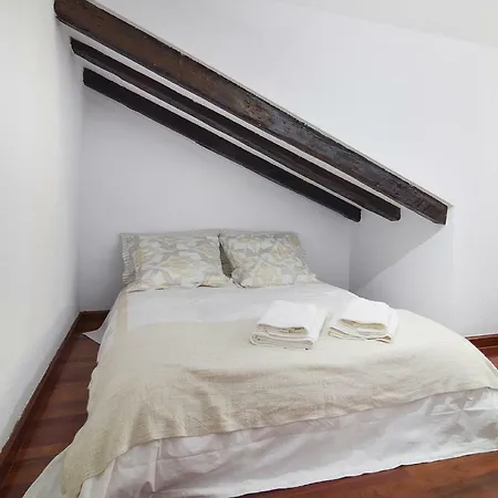 Celling La Latina By Batuecas Apartment