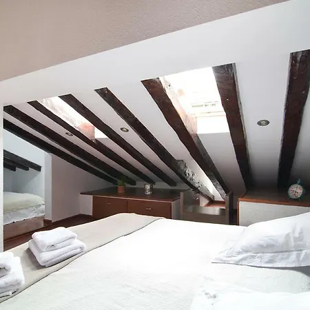 Celling La Latina By Batuecas Madrid