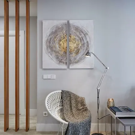 Leeways In Ave Maria Apartment Madrid