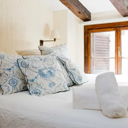 Luxury Puerta De Alcala And Serrano Street * Madrid