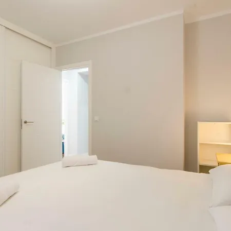 Hermano Garate, 9 * Madrid