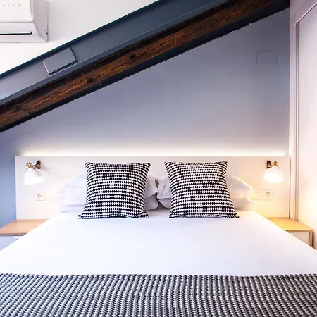 Apartment In Malasana *