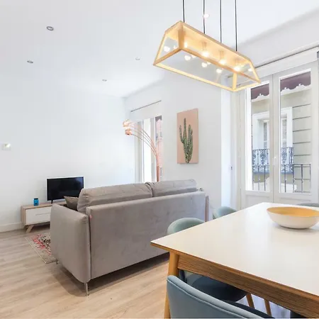 Friendly Canalejas Apartment