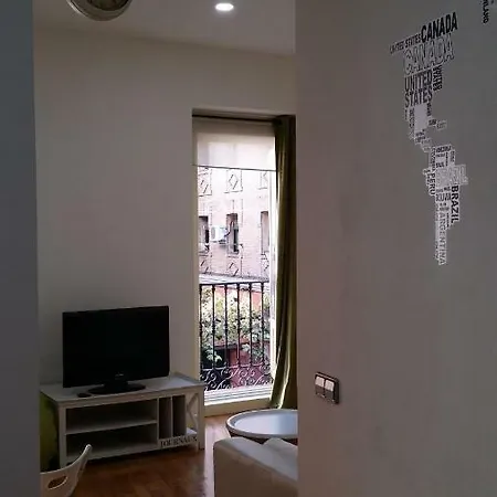 La Latina Apartment *