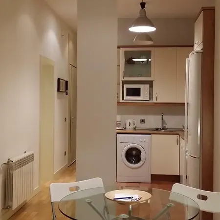 La Latina Apartment *