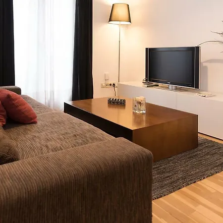 Apartamento Bonito Cerca De La Plaza Mayor Madrid