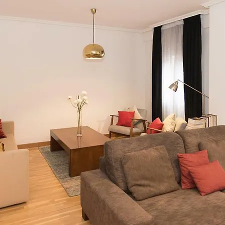Apartamento Bonito Cerca De La Plaza Mayor *