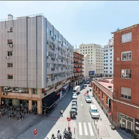Five Balconies By Gran Via Apartment