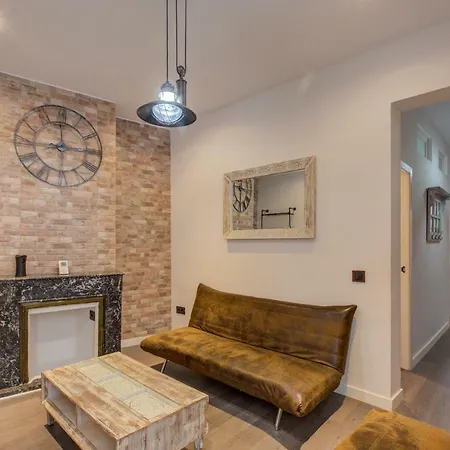 Fee4me Marques Vintage Center Apartment *