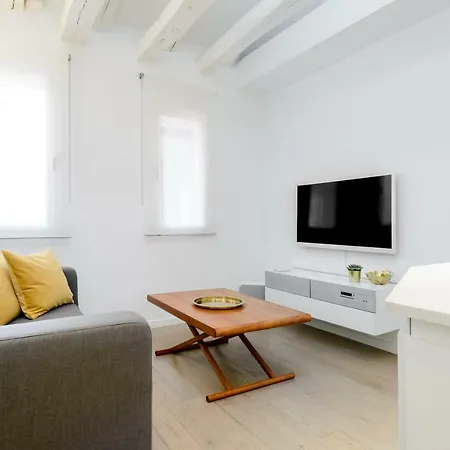 Charming Reina Sofía Apartamento Madrid