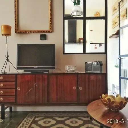 La Casita Vintage Apartment