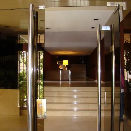 Roble Homestay Madrid
