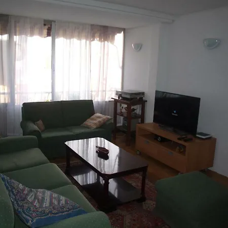 Roble Homestay *